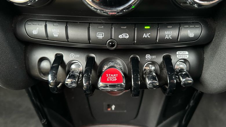 MINI Hatchback 1.5 Cooper Resolute Edition Premium 5dr Auto Petrol Hatchback